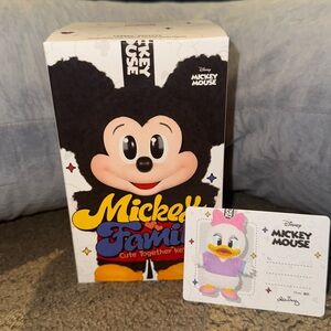POPMART Mickey & Family Cute Together Disney Plush Keychain - Daisy